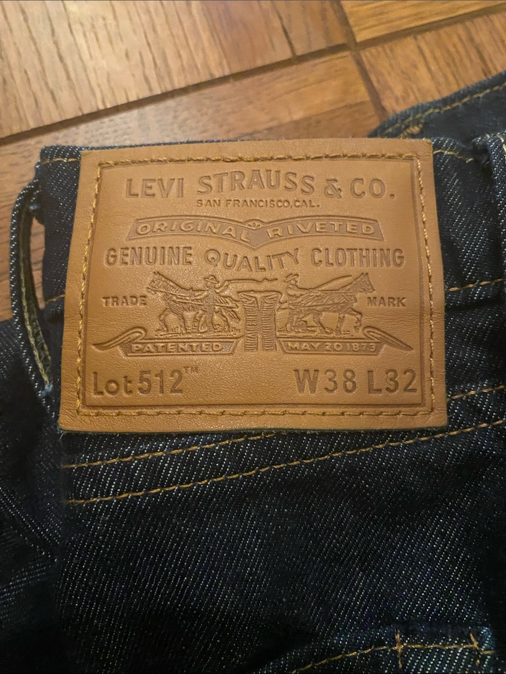 Levi's 512 Men's 38 32 Slim Indigo Jeans